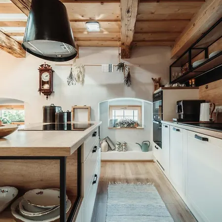 Apartamento čákyho Kúria - Mezonetový S Krbom, Fínskou A Infrasaunou *