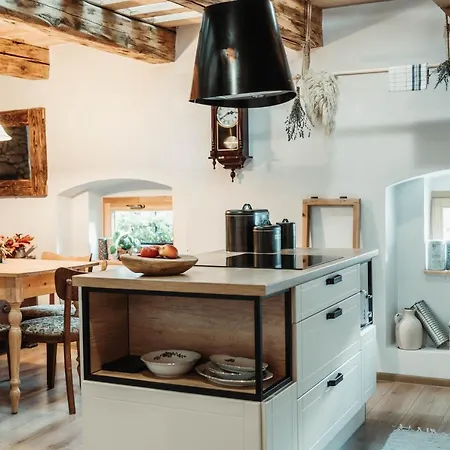 Cakyho Kuria - Mezonetovy S Krbom A Saunami Apartment Smizany