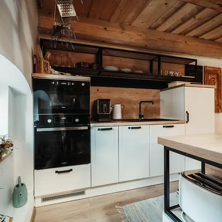 čákyho Kúria - Mezonetový S Krbom A Saunami * Smižany