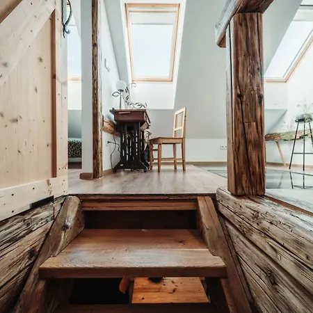 čákyho Kúria - Mezonetový S Krbom A Saunami * Smižany