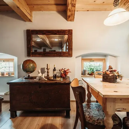 čákyho Kúria - Mezonetový S Krbom, Fínskou A Infrasaunou Apartamento *