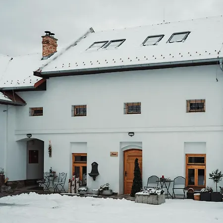 Cakyho Kuria - Mezonetovy S Krbom A Saunami *