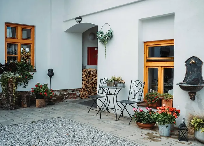 Cakyho Kuria - Mezonetovy S Krbom A Saunami