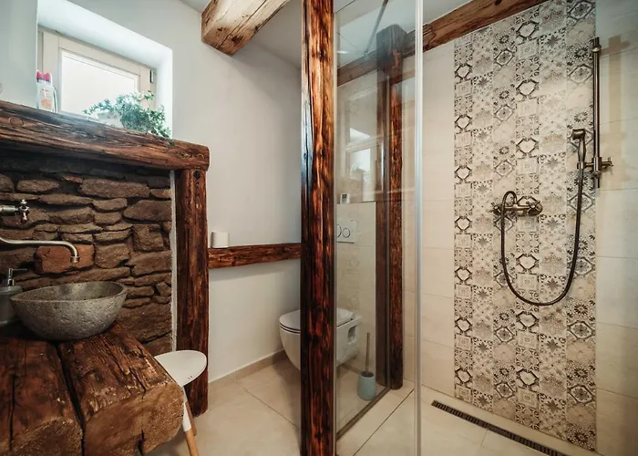 דירה Cakyho Kuria - Mezonetovy S Krbom A Saunami